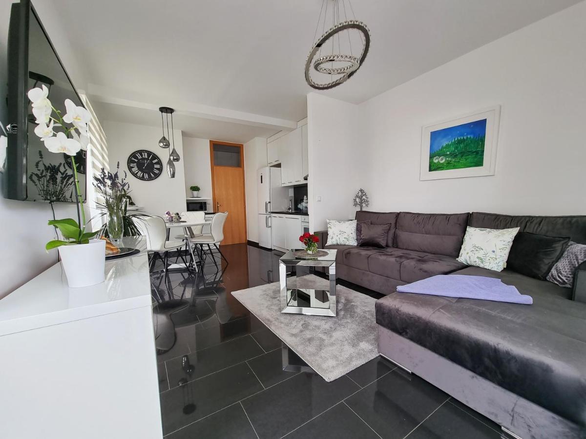 Appartement Deluxe Novalja Extérieur photo
